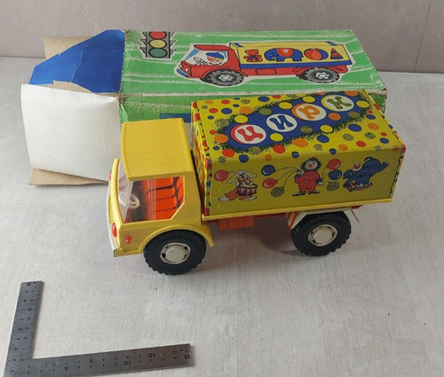 Ancien camion cirque en - camion,