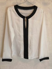 Blouse blanche et noire