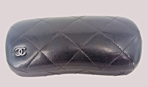 étui lunettes chanel - à,