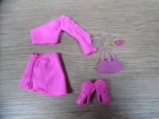 Barbie Deluxe Style 2 Shoes Clothing