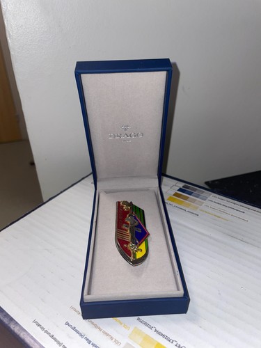 Insigne pucelle esa - esa,