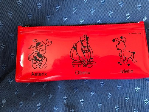 Rare trousse rouge astérix - trousse,