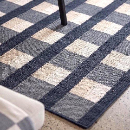 Tapis ancien scandinave