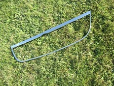 VW Touran 1, T2, 2007 à 2010, enjoliveur chromé de grille de calandre 1T0853209