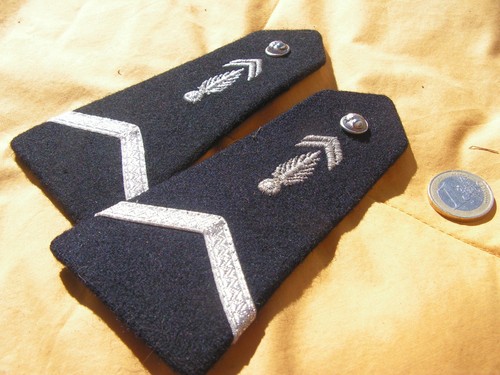 Epaulettes anciennes - ,