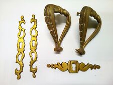 LOT 2 HANDLES + 3 LOCK ENTRANCES FOR CABINET SHOWCASE BRONZE BUFFET 1940