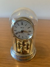 Petite Horloge Sous Globe En