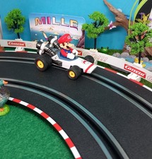 Voiture pour circuit Carrera