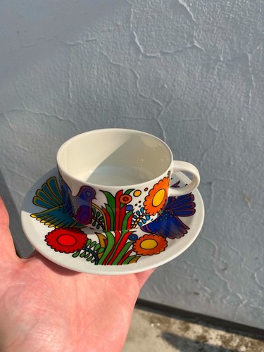 Tasse sous - tasse, +