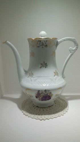 Jolie cafetière ancienne - jolie,