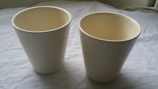 2 Cache pots en céramique 10 cm de diamètre par 11 cm de haut
