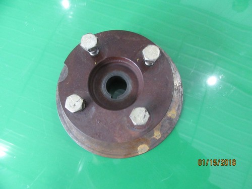 Front wheel hub john - front,