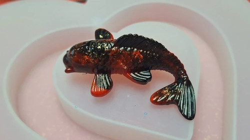 Broche carpe koi résine - koi,