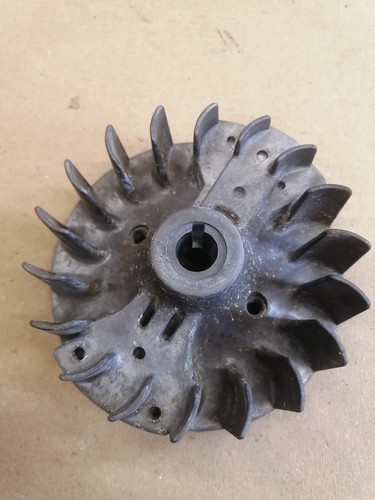 Volant moteur echo - moteur, (origine)