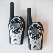 Cobra MicroTALK Walkie Talkies Radio Pair w Charger for parts only