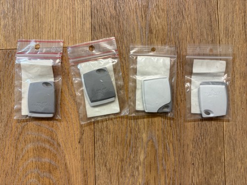 Lot badge diagral - lot, atral