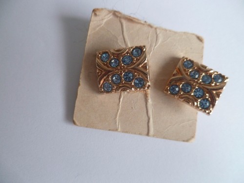Petites boucles oreille - boucles, d'oreille