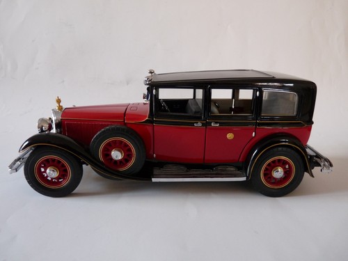 Modèle réduit mercedes benz - modèle,