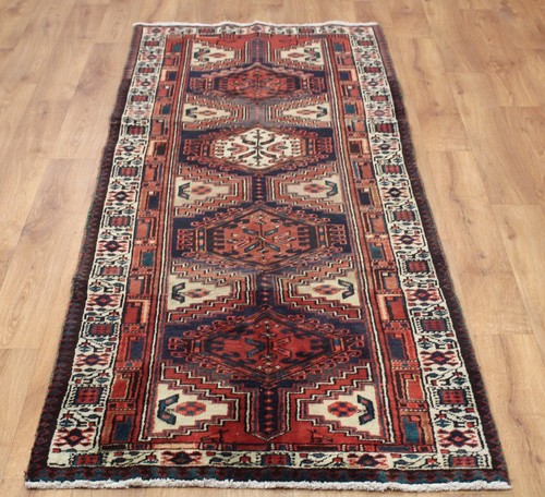 Tapis oriental traditionnel - ,