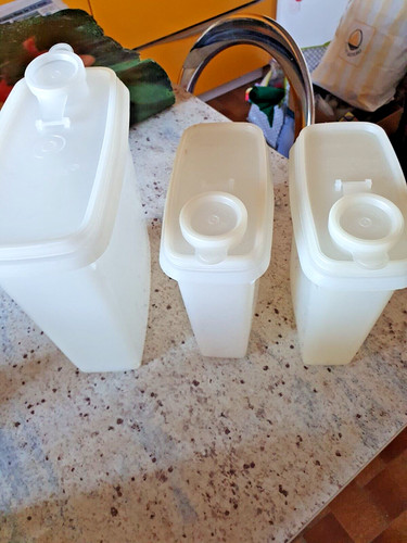 Boîtes verseuse tupperware - boîtes,