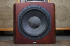 Subwoofer alimenté B&W Bowers