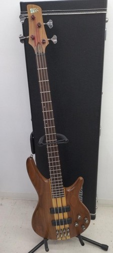 Guitare basse électrique
