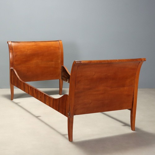 Lit simple ancien noyer italie - lit,