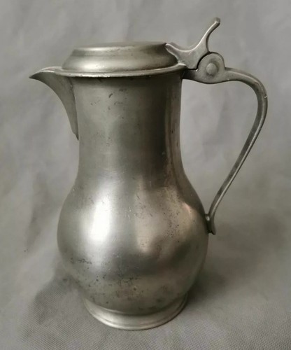 Pichet étain de - en,