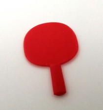 Accessoire poupée mannequin doll - accessory puppet - raquette ping pong rouge