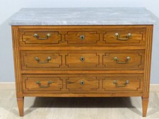 Louis XVI chest of drawers in walnut and marquetry, grey marble tray, 18th century