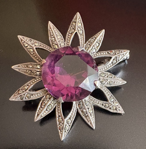 Bijou ancien broche étoile