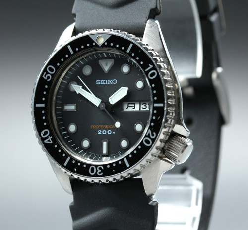 Presque comme neuve montre - [presque,