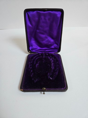 Ancien écrin bijoux fer - écrin,