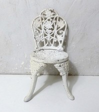 chaise miniature en fer forgé