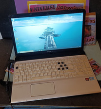 Sony VAIO SVF151C11M 15.6" i3-2370M 8GB 256GB NVME AMD GRAPHICS 1GB