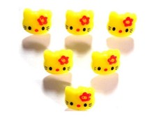 LOT 6 BOUTONS ACRYLIQUES 