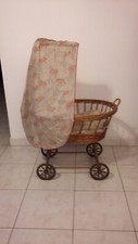 OLD WICKER CRIB AND CANOPY DUVET VINTAGE 1960 1970 DESIGN DECORATION