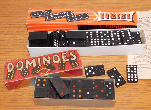 Lot vintage jeu - 2, dominos