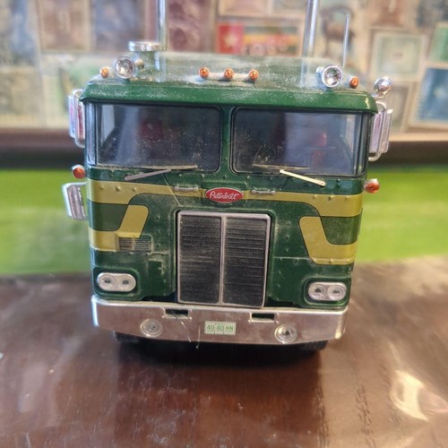 Peterbilt cabover diecast