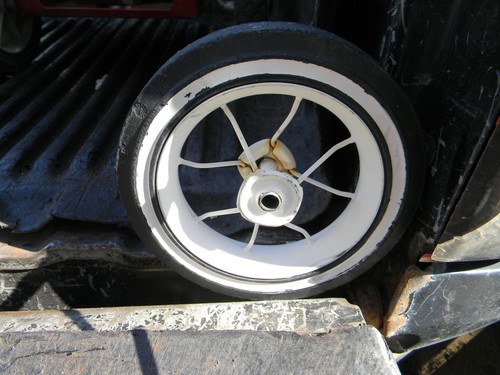 Radio flyer red tricycle wheel - radio,