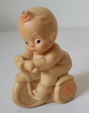 Pouet Pouet Bébé Sur Un Tricycle Ledra Made In Italy