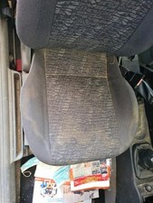 Siege avant droit OPEL CORSA C