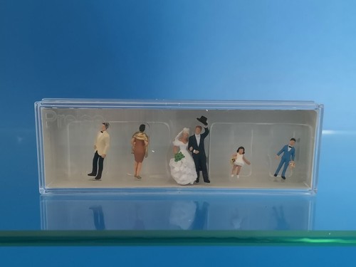 Figurines mariés invités - figurines,