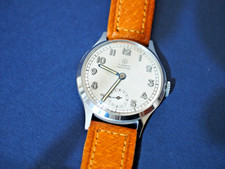 SUPERB VINTAGE JUNGHANS MILITARY STYLE MENS WATCH GERMANY (New Old Stock)