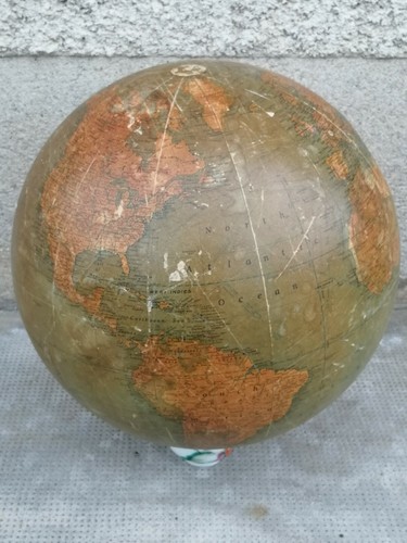 Ancien globe terrestre - terrestre, rand