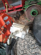 moteur hydraulique AUC18280