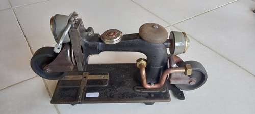 Moto machine coudre pfaff a - a,