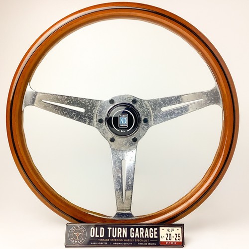 Volant bois origine nardi - en,