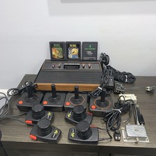 Atari 2600 Video Game Console