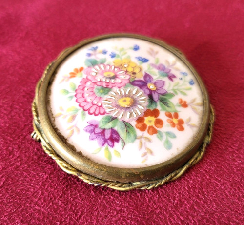 Broche ancienne email motif - -,